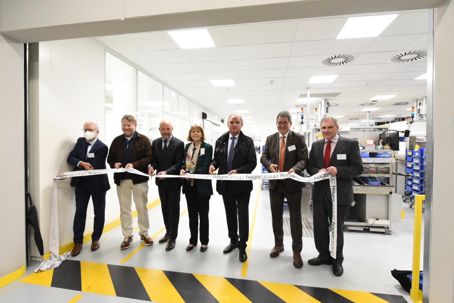 Hager Group lance l’activité de sa nouvelle usine de production de relais à Obernai