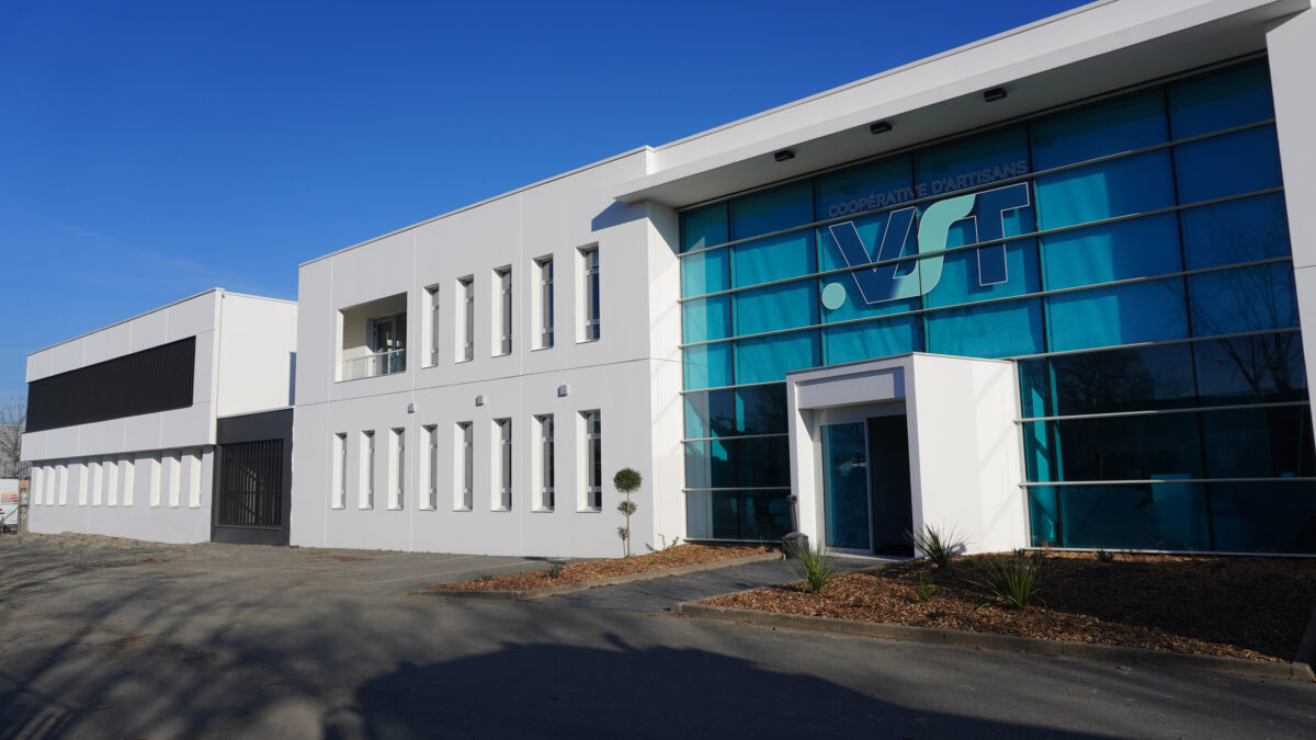 VST INAUGURE SON NOUVEAU SIÈGE SOCIAL ET FAIT LE POINT SUR SES PROJETS DE DÉVELOPPEMENT