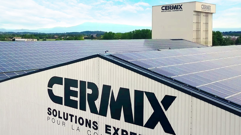 Usine Cermix équipée de panneaux solaires et certifiée ISO 14001